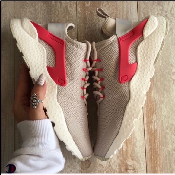 NWT Nike Huarache Run Ultra - Picture 4 of 8